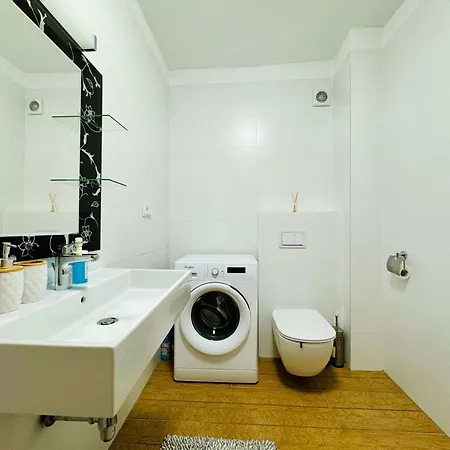 Appartement Joy Campeador 85 *